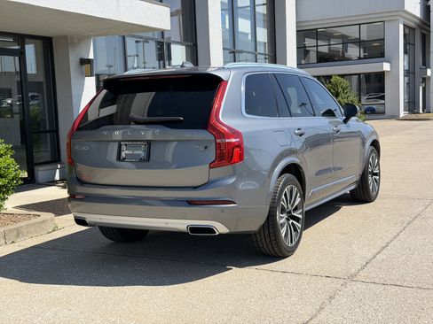 Used 2020 Volvo XC90 T6 Momentum w/ Protection Package Premier AWD/4WD image 5