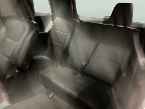 Used 2019 Chevrolet Traverse RS image 25