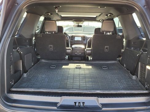 Used 2021 Ford Expedition Limited image 11