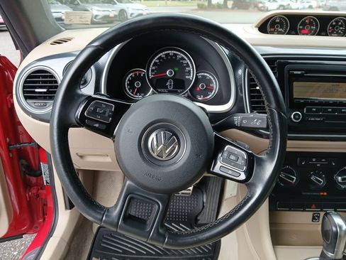 Used 2014 Volkswagen Beetle R-Line image 15