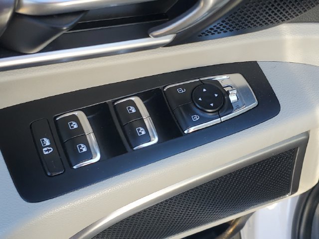 Certified 2024 Kia Telluride S w/ S Sunroof Package AWD/4WD image 15