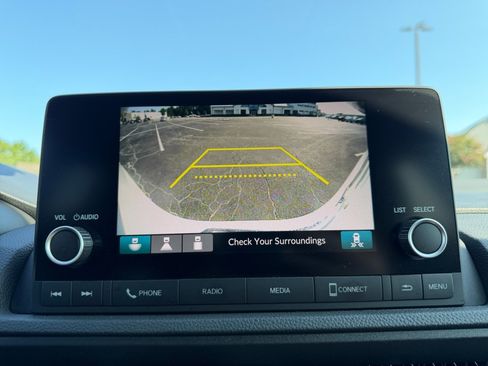 Used 2023 Honda CR-V Sport image 19