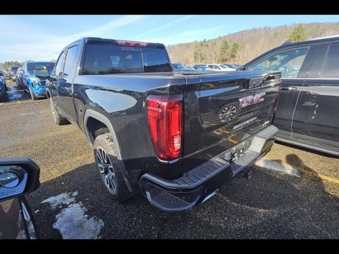 Used 2024 GMC Sierra 1500 AT4 w/ Technology Package image 6