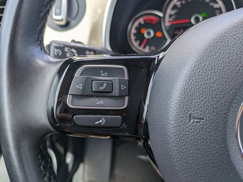 Used 2019 Volkswagen Beetle 2.0T S FWD image 20