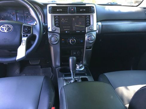 Used 2021 Toyota 4Runner SR5 Premium w/ Moonroof Package AWD/4WD image 25