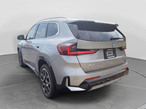 Used 2023 BMW X1 xDrive28i w/ Premium Package AWD/4WD image 2