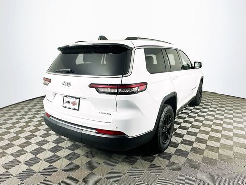 Certified 2023 Jeep Grand Cherokee L Laredo w/ Luxury Tech Group I AWD/4WD image 11