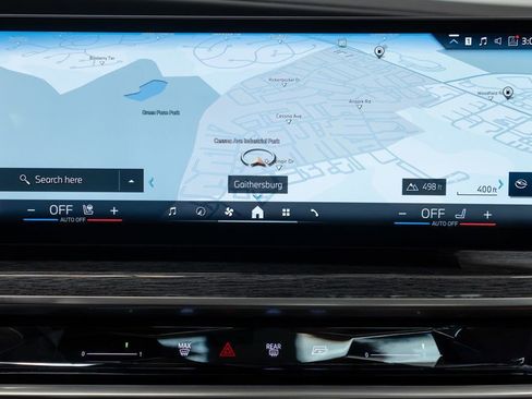 Used 2025 BMW 760i xDrive image 24