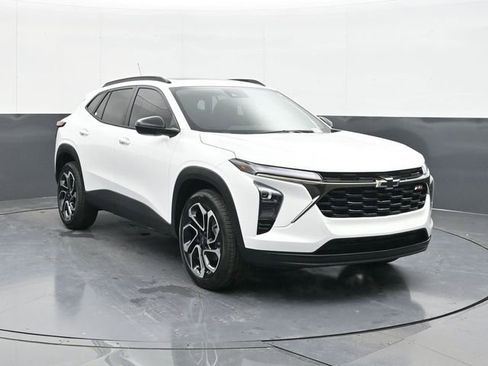 New 2026 Chevrolet Trax RS w/ Sunroof Package image 22