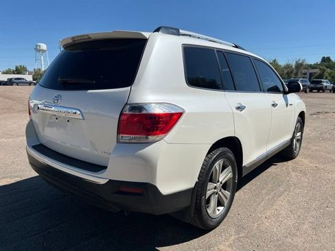 Used 2012 Toyota Highlander Limited w/ Tow Pkg AWD/4WD image 5