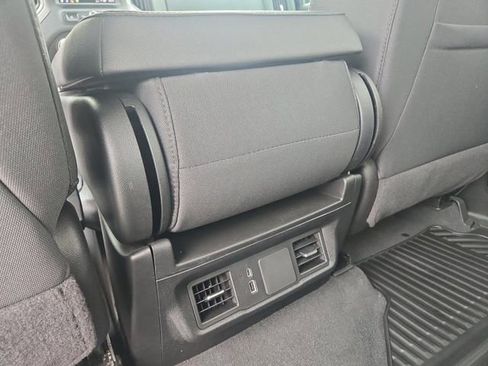 Used 2025 Chevrolet Silverado 2500 Custom w/ Custom Value Package image 29