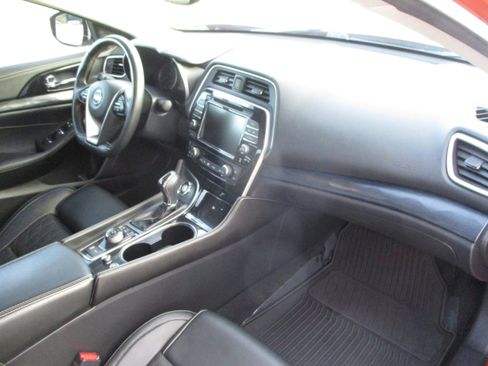 Used 2021 Nissan Maxima Platinum w/ Sport Mat Group image 38