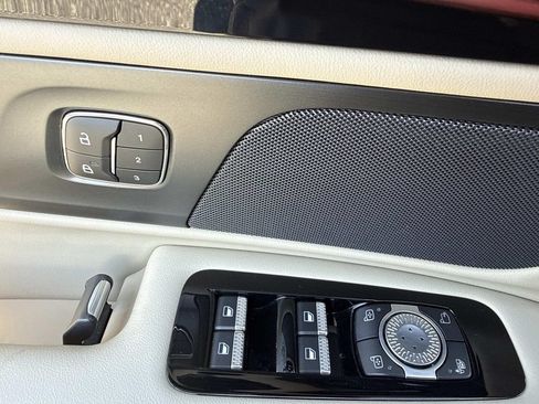 Certified 2025 Lincoln Nautilus Premier AWD/4WD image 19
