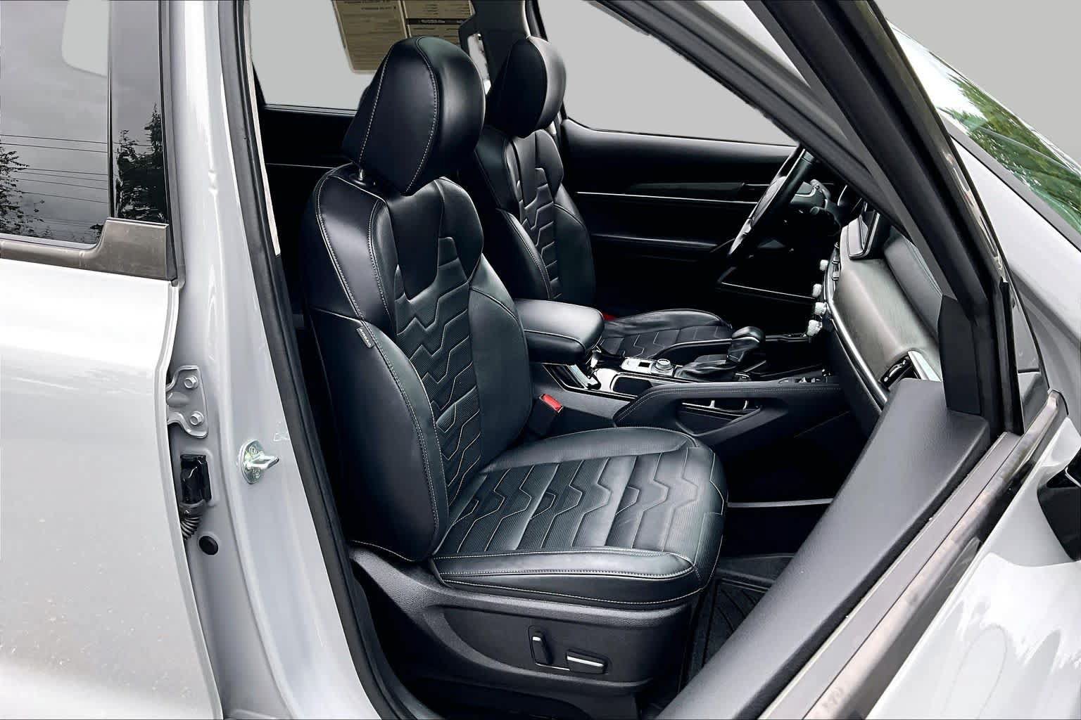 Used 2022 Kia Telluride SX w/ SX Prestige Package AWD/4WD image 8