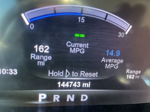 Used 2015 RAM 1500 Laramie w/ Convenience Group image 9