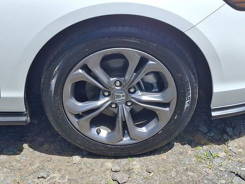 Used 2023 Honda Accord EX image 8