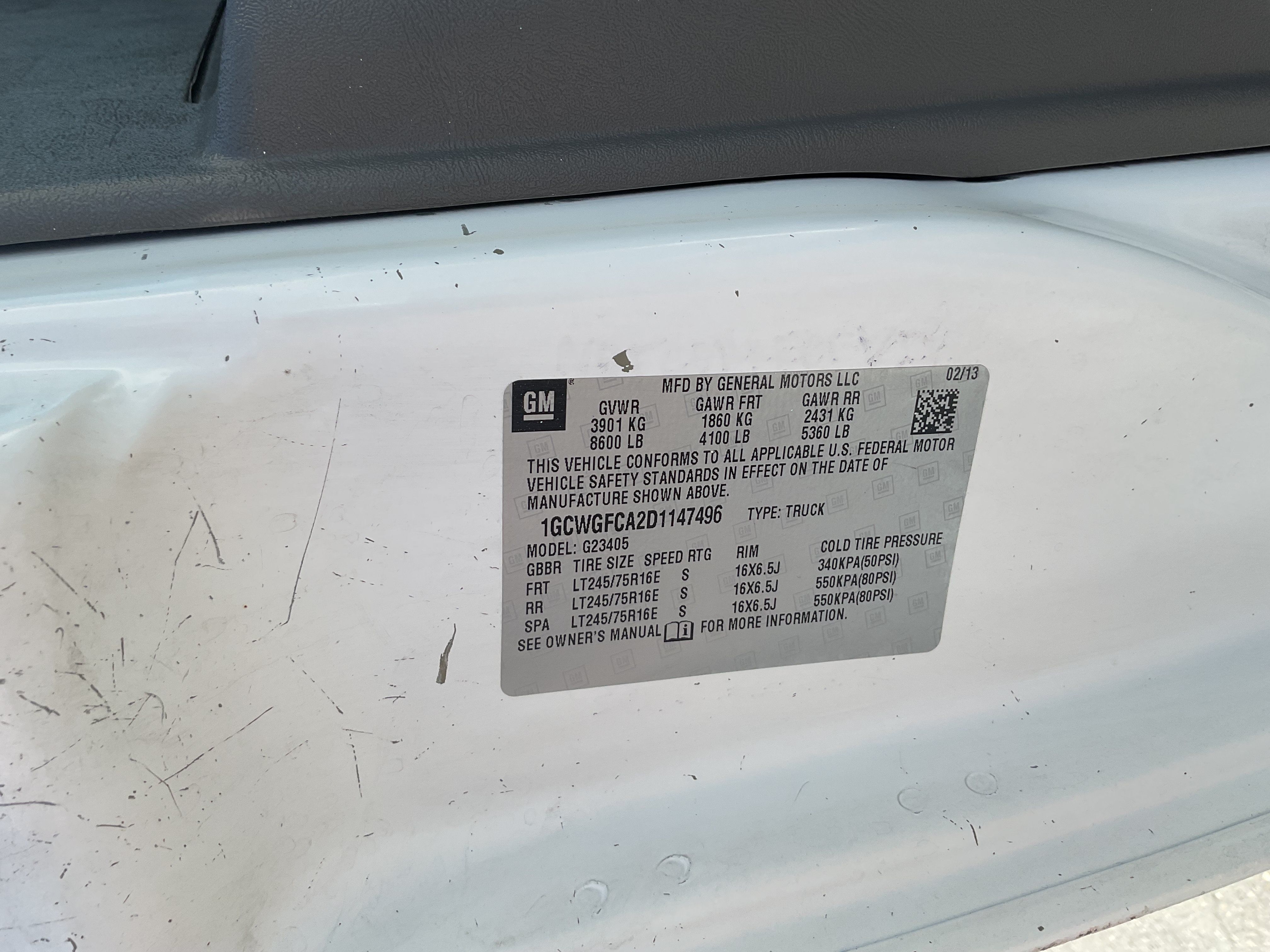 Used 2013 Chevrolet Express 2500 RWD image 16