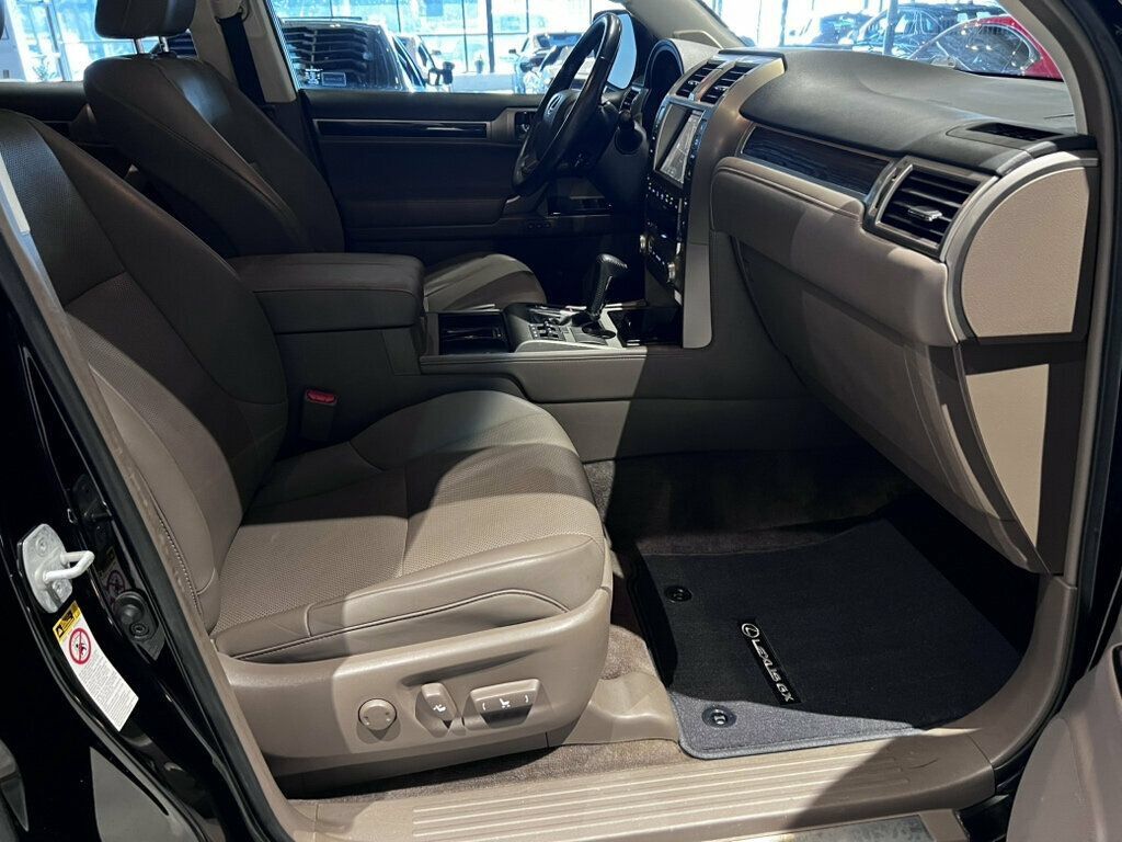 Used 2019 Lexus GX 460 w/ Navigation Package AWD/4WD image 28