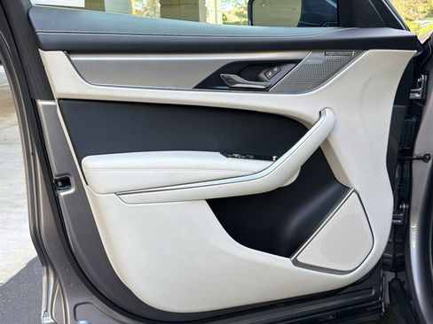 Used 2025 Jaguar F-PACE R-Dynamic S image 14