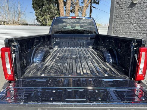 Used 2023 Ford F350 XLT image 28