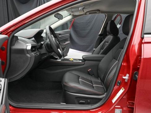 Used 2025 Nissan Altima 2.5 SR image 24