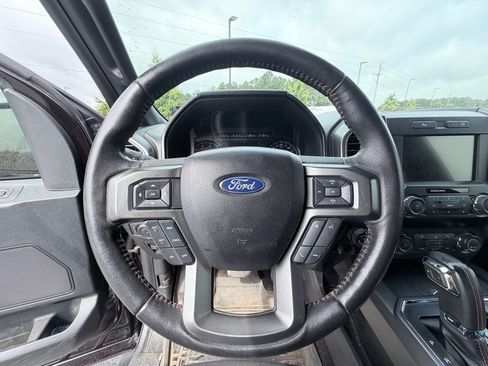 Used 2019 Ford F150 XLT w/ Equipment Group 302A Luxury AWD/4WD image 10