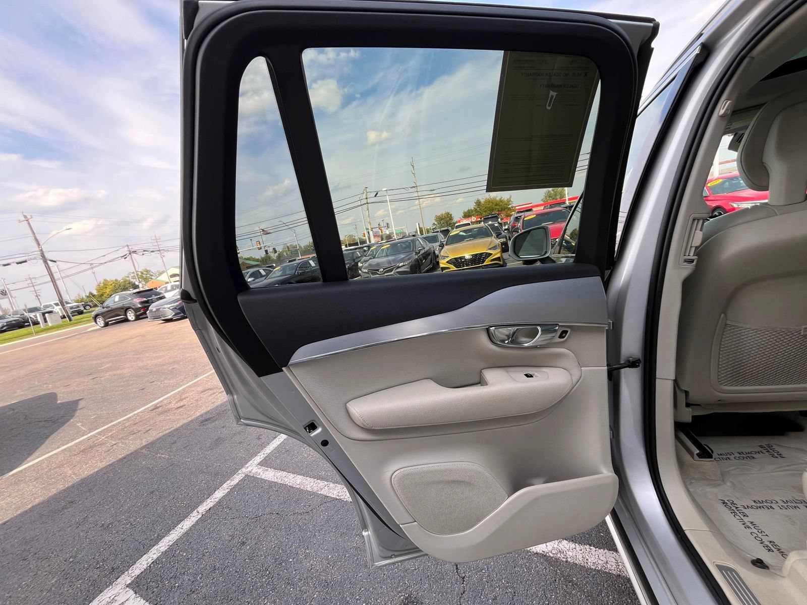 Used 2016 Volvo XC90 T6 Momentum AWD/4WD image 54