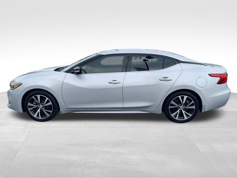 Used 2017 Nissan Maxima 3.5 SV FWD image 2