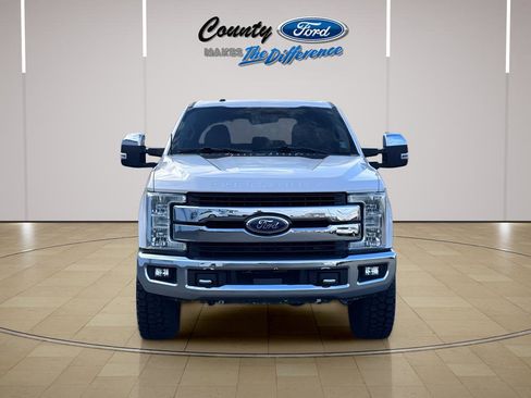 Used 2017 Ford F250 Lariat w/ Chrome Package image 5