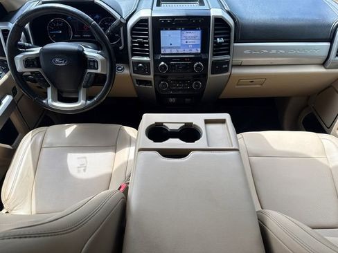 Used 2019 Ford F250 Lariat w/ Lariat Ultimate Package AWD/4WD image 12