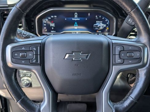 Used 2022 Chevrolet Silverado 1500 LT Trail Boss AWD/4WD image 18