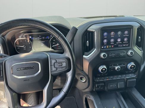 Used 2020 GMC Sierra 2500 Denali w/ Denali Ultimate Package AWD/4WD image 10