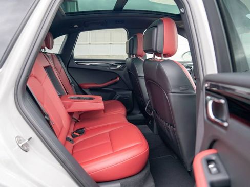 New 2026 Porsche Macan AWD/4WD image 25