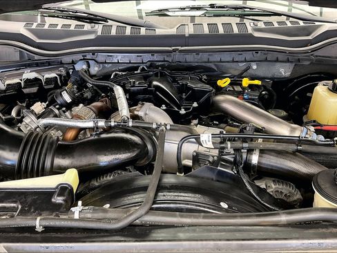 Used 2019 Ford F250 Limited image 9