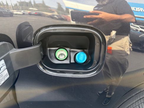 Used 2023 Chevrolet Silverado 1500 RST image 36