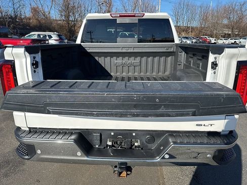 Used 2024 GMC Sierra 1500 SLT w/ SLT Premium Plus Package image 10