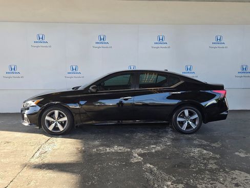 Used 2019 Nissan Altima 2.5 S FWD image 3