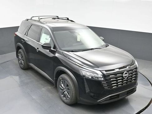 New 2026 Nissan Pathfinder SV w/ SV Premium Package FWD image 34