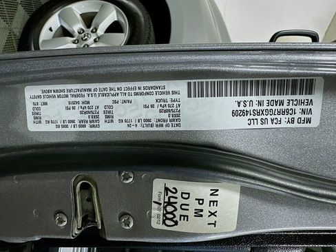 Used 2024 RAM 1500 Classic SLT image 28