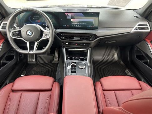 Used 2025 BMW 330i xDrive Sedan w/ M Sport Package image 17