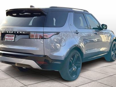 New 2025 Land Rover Discovery Metropolitan Edition