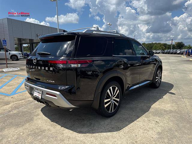 Certified 2025 Nissan Pathfinder Platinum w/ Cargo Package FWD image 7
