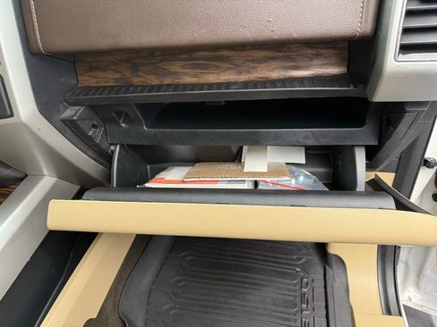 Used 2019 Ford F150 Lariat w/ Equipment Group 502A Luxury image 52