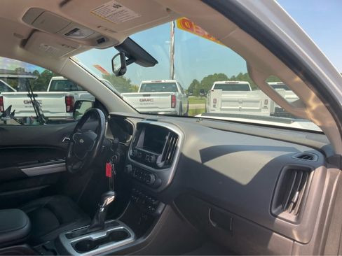 Used 2022 Chevrolet Colorado ZR2 AWD/4WD image 27