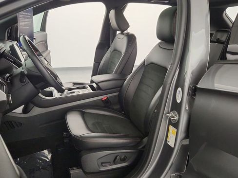 Certified 2024 Ford Edge ST-Line AWD/4WD image 14