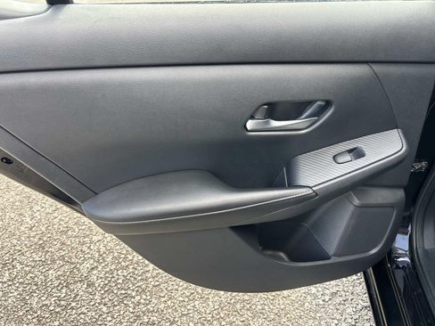 Used 2022 Nissan Sentra SV FWD image 19