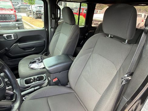 Used 2023 Jeep Wrangler Unlimited Sport AWD/4WD image 13