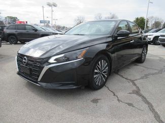 Used 2024 Nissan Altima 2.5 SV w/ SV Premium Package video 1