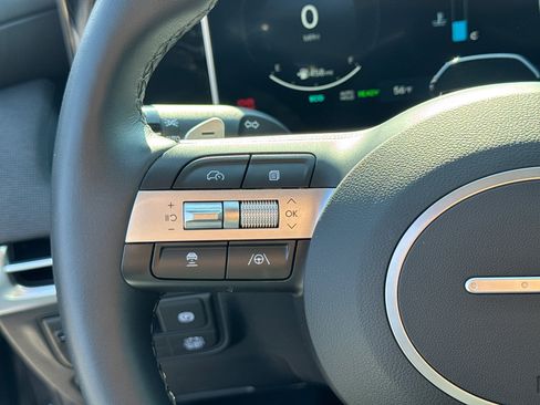 Certified 2025 Hyundai Tucson Limited image 25