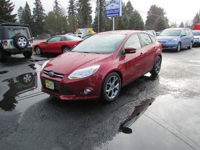 Used 2014 Ford Focus SE w/ Equipment Group 201A FWD image 1